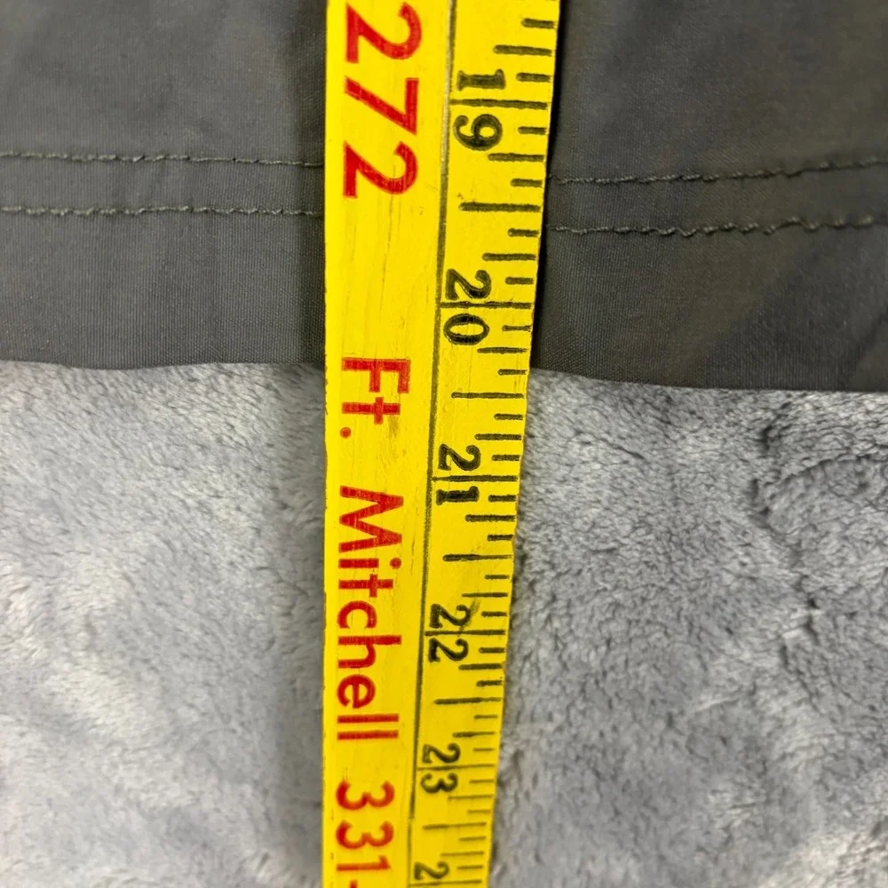 Duluth Trading Cargo Shorts Men 34 Gray Flex Dry On The Fly Relaxed 10